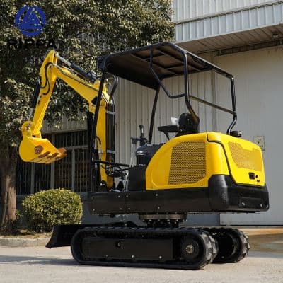 Mini-pelle sur chantier