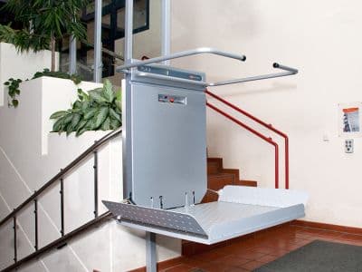 plateforme monte-escalier maison