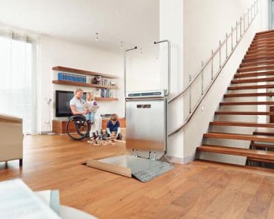 plateforme monte-escalier PMR