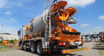 Camions Malaxeurs Pompe À Béton Intégrée